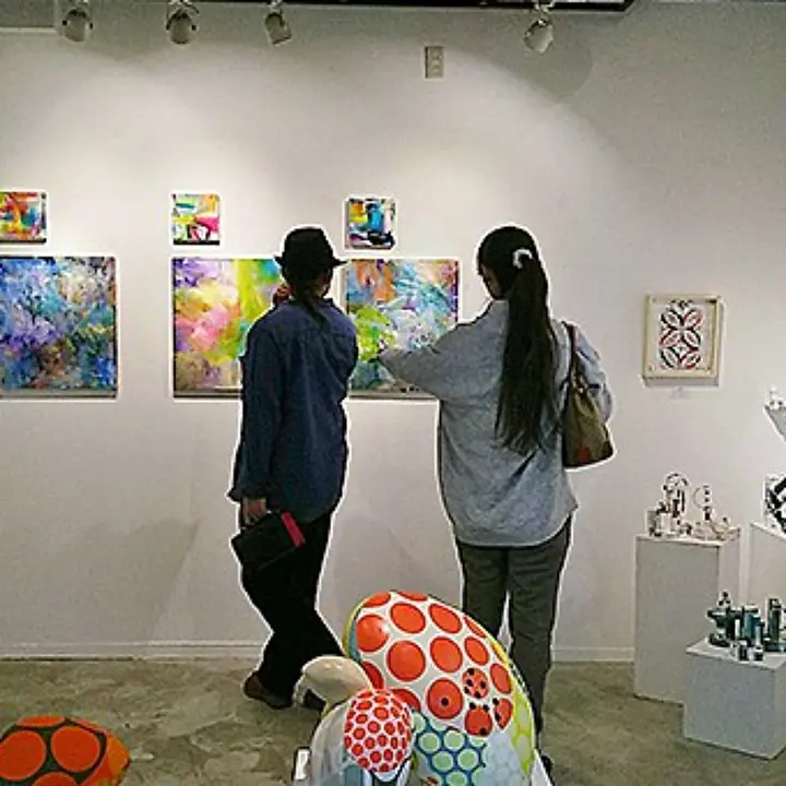 コンテンポラリー アート ギャラリー Zone