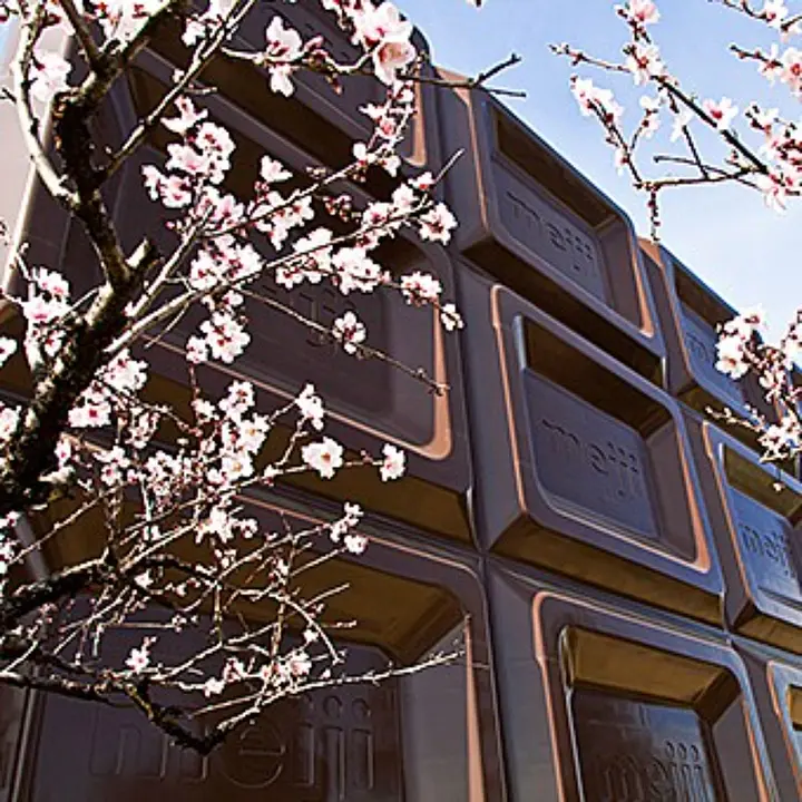 明治なるほどファクトリー大阪