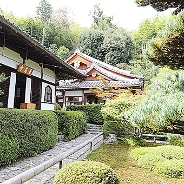 鈴虫寺（華厳寺）