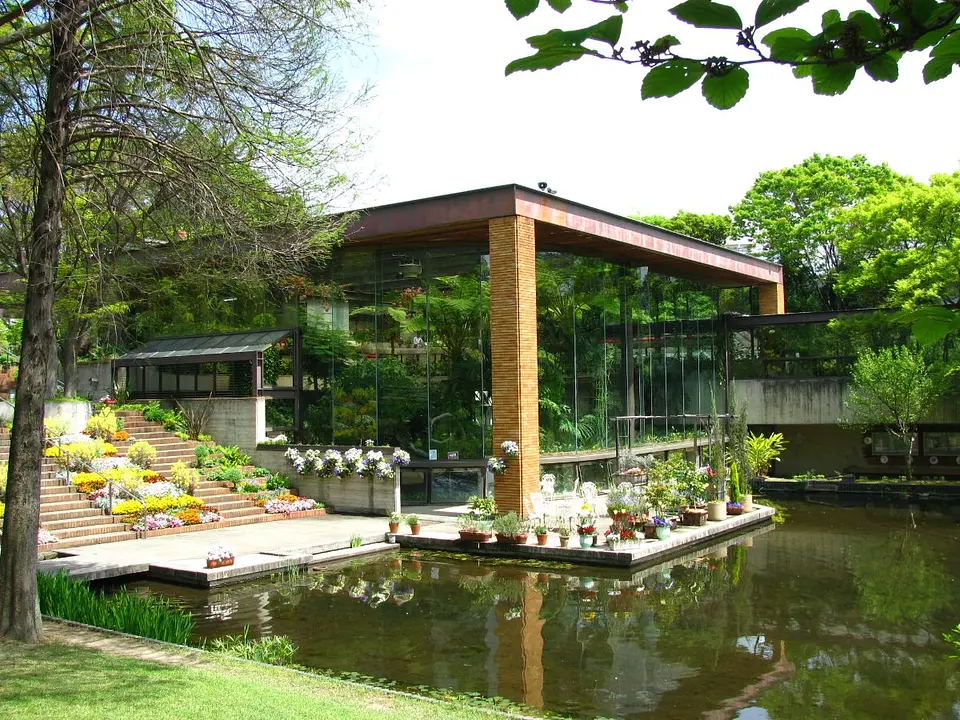 服部緑地　都市緑化植物園