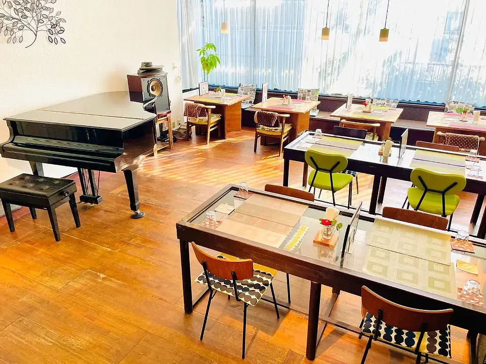 forestgarden (1)_converted_compressed.webp